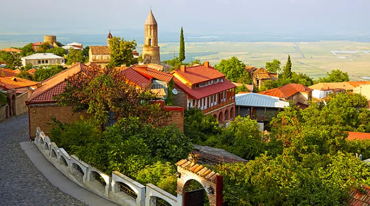 آفر لحظه آخری تور گرجستان از شیراز 1404